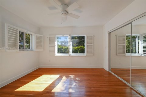 Villa ou maison à vendre à Coral Gables, Floride: 3 chambres, 124.95 m2 № 1999180 - photo 7