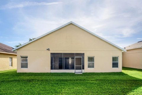 House in Kissimmee, Florida 3 bedrooms, 165.92 sq.m. № 2198884 - photo 28