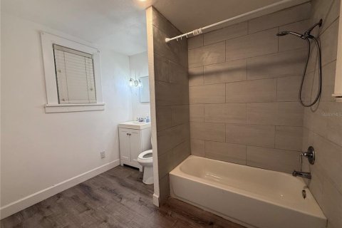 Casa en alquiler en Winter Haven, Florida, 2 dormitorios, 122.63 m2 № 1916174 - foto 9