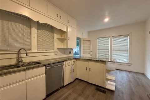 Casa en alquiler en Winter Haven, Florida, 2 dormitorios, 122.63 m2 № 1916174 - foto 6