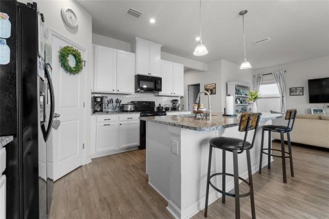 Casa en venta en Land O' Lakes, Florida, 4 dormitorios, 220.18 m2 № 1637981 - foto 6