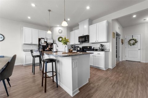 Casa en venta en Land O' Lakes, Florida, 4 dormitorios, 220.18 m2 № 1637981 - foto 7