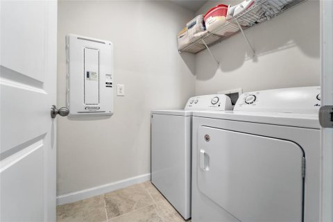 Casa en venta en Land O' Lakes, Florida, 4 dormitorios, 220.18 m2 № 1637981 - foto 25