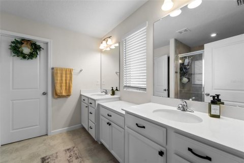 Casa en venta en Land O' Lakes, Florida, 4 dormitorios, 220.18 m2 № 1637981 - foto 19