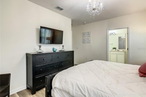 Townhouse in Davenport, Florida 5 bedrooms, 228.54 sq.m. № 1812825 - photo 22