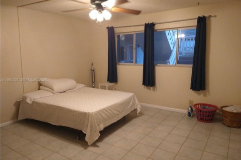 Condominio en venta en Davie, Florida, 2 dormitorios, 105.91 m2 № 2024556 - foto 10