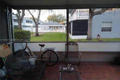 Condominio en venta en Davie, Florida, 2 dormitorios, 105.91 m2 № 2024556 - foto 18