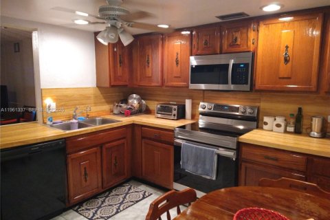 Condominio en venta en Davie, Florida, 2 dormitorios, 105.91 m2 № 2024556 - foto 3