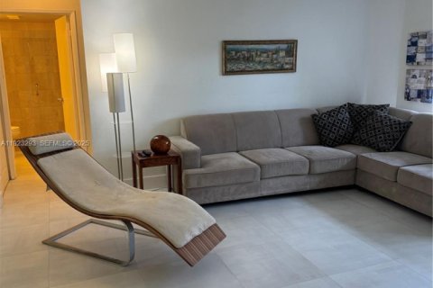 Copropriété à louer à Aventura, Floride: 2 chambres, 106.84 m2 № 1976625 - photo 3