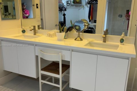 Copropriété à louer à Aventura, Floride: 2 chambres, 106.84 m2 № 1976625 - photo 6