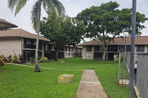 Copropriété à louer à Hollywood, Floride: 1 chambre, 62.24 m2 № 1925490 - photo 14