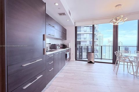 Снять в аренду кондоминиум в Майами, Флорида 3 спальни, 114.64м2, № 2079476 - фото 5
