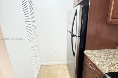 Condominio en venta en West Palm Beach, Florida, 1 dormitorio, 74.32 m2 № 2078462 - foto 6