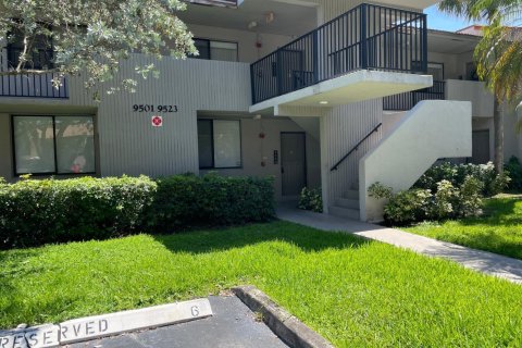 Condo in Coral Springs, Florida, 4 bedrooms  № 2184629 - photo 2