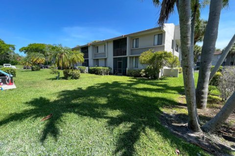 Condo in Coral Springs, Florida, 4 bedrooms  № 2184629 - photo 3