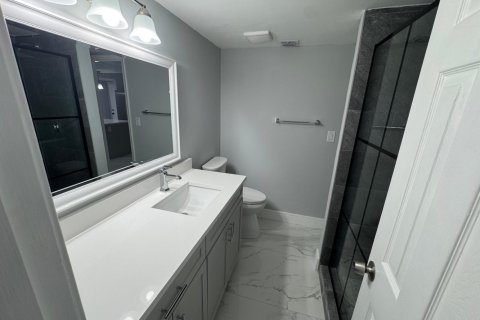 Condo in Coral Springs, Florida, 4 bedrooms  № 2184629 - photo 12