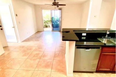 Condominio en alquiler en Orlando, Florida, 2 dormitorios, 80.27 m2 № 1906820 - foto 5