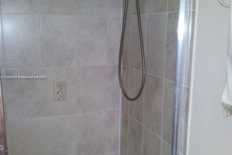 Купить кондоминиум в Санни-Айлс-Бич, Флорида 1 спальня, 87.61м2, № 1699990 - фото 6