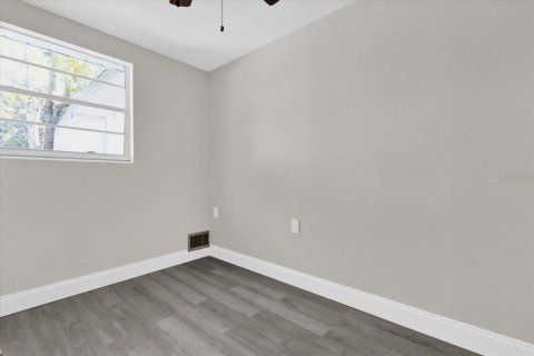 Immobilier commercial à vendre à Leesburg, Floride: 170.94 m2 № 2210236 - photo 11