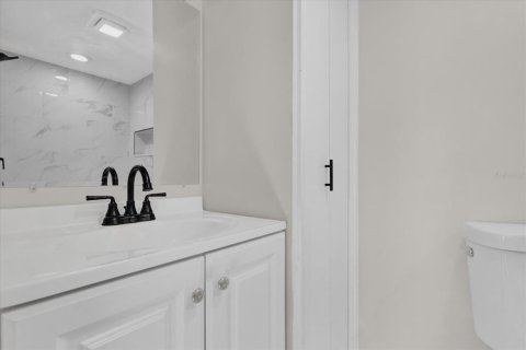 Immobilier commercial à vendre à Leesburg, Floride: 170.94 m2 № 2210236 - photo 14