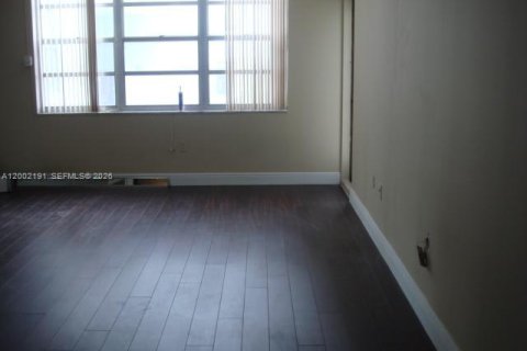 Condo in Aventura, Florida, 1 bedroom  № 2067677 - photo 8