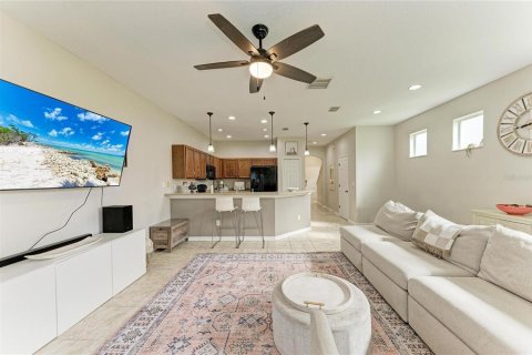 Touwnhouse à vendre à Parrish, Floride: 3 chambres, 157.19 m2 № 2396931 - photo 15