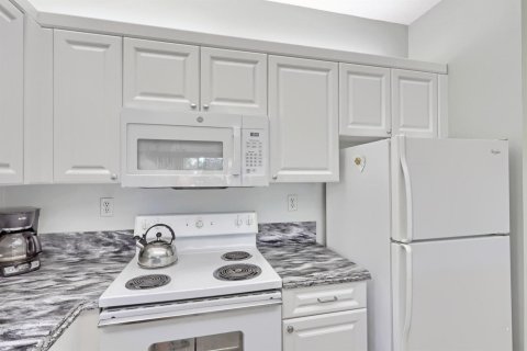 Condo in Juno Beach, Florida, 3 bedrooms  № 2270461 - photo 10