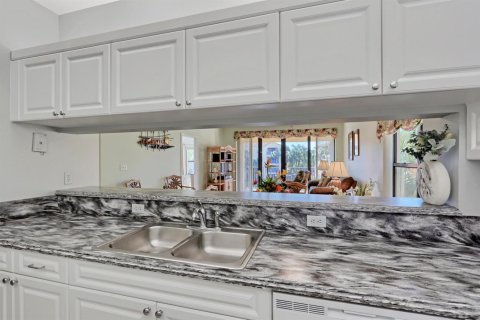 Condo in Juno Beach, Florida, 3 bedrooms  № 2270461 - photo 11