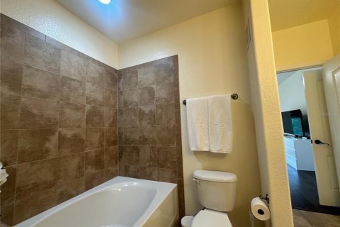 Condo in Davenport, Florida, 3 bedrooms  № 2144057 - photo 23