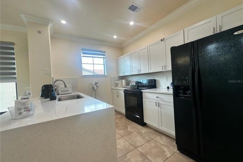 Condo in Davenport, Florida, 3 bedrooms  № 2144057 - photo 13