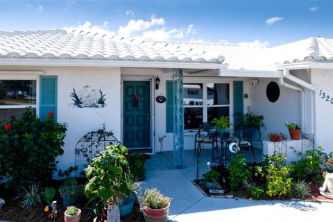 Casa en venta en Bradenton, Florida, 2 dormitorios, 163.04 m2 № 1567603 - foto 1