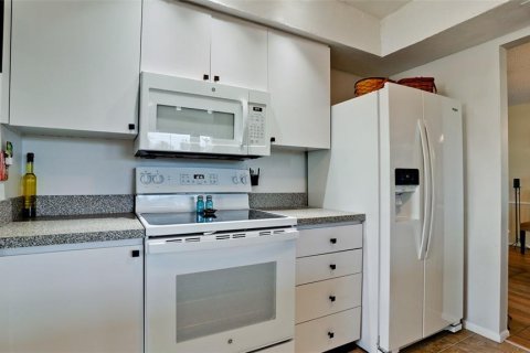 Casa en venta en Bradenton, Florida, 2 dormitorios, 163.04 m2 № 1567603 - foto 15