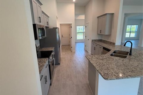 Villa ou maison à vendre à Port Charlotte, Floride: 4 chambres, 216.46 m2 № 2429526 - photo 7