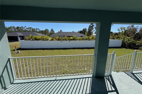 Villa ou maison à vendre à Port Charlotte, Floride: 4 chambres, 216.46 m2 № 2429526 - photo 14