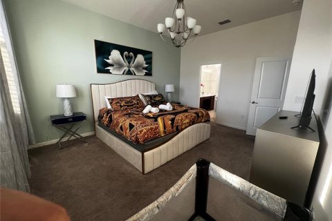 House in Kissimmee, Florida 12 bedrooms, 442.4 sq.m. № 943370 - photo 27