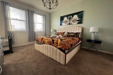 House in Kissimmee, Florida 12 bedrooms, 442.4 sq.m. № 943370 - photo 23