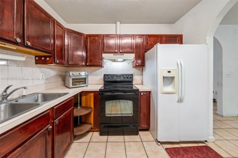 Купить виллу или дом в Палм Спрингс, Флорида 2 спальни, 116.5м2, № 1969112 - фото 14