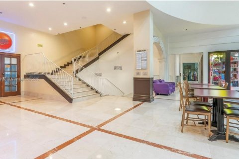 Condo in Sunny Isles Beach, Florida № 2088229 - photo 15