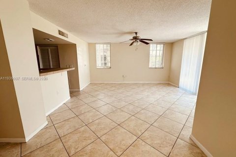 Condominio en venta en West Palm Beach, Florida, 2 dormitorios, 102.94 m2 № 1996755 - foto 2