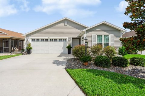 Casa en The Villages, Florida 3 dormitorios, 132.48 m2 № 2371057