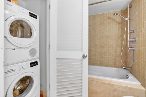 Copropriété à vendre à Key Biscayne, Floride: 3 chambres, 159.79 m2 № 1999124 - photo 17