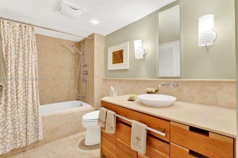 Copropriété à vendre à Key Biscayne, Floride: 3 chambres, 159.79 m2 № 1999124 - photo 12