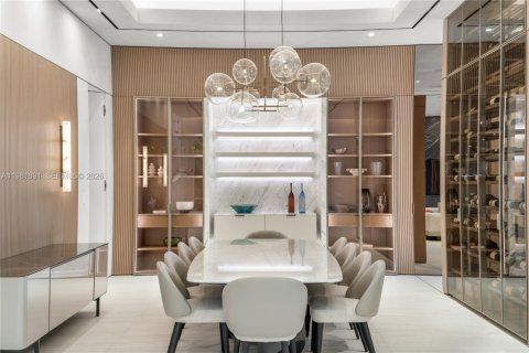 Villa ou maison à vendre à Aventura, Floride: 6 chambres, 597.36 m2 № 2047291 - photo 3