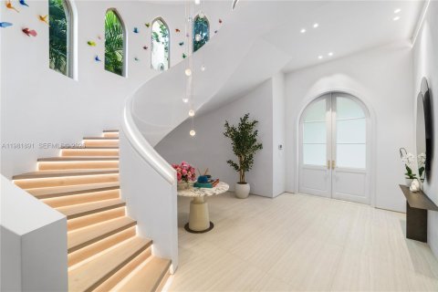 Villa ou maison à vendre à Aventura, Floride: 6 chambres, 597.36 m2 № 2047291 - photo 19