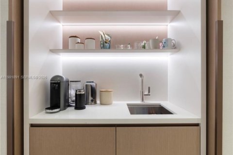 Villa ou maison à vendre à Aventura, Floride: 6 chambres, 597.36 m2 № 2047291 - photo 25