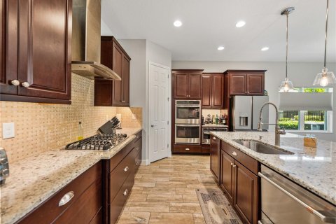 House in Apollo Beach, Florida 4 bedrooms, 236.25 sq.m. № 2095082 - photo 7