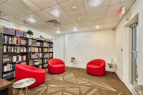 Copropriété à vendre à Miami Beach, Floride: 2 chambres, 105.72 m2 № 1804269 - photo 21