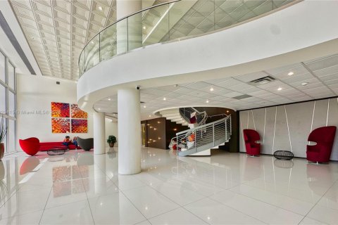 Copropriété à vendre à Miami Beach, Floride: 2 chambres, 105.72 m2 № 1804269 - photo 23