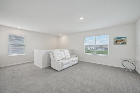 House in Wesley Chapel, Florida 4 bedrooms, 220.27 sq.m. № 1725749 - photo 29