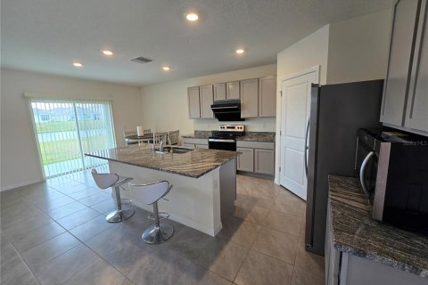 House in Wesley Chapel, Florida 4 bedrooms, 220.27 sq.m. № 1725749 - photo 5